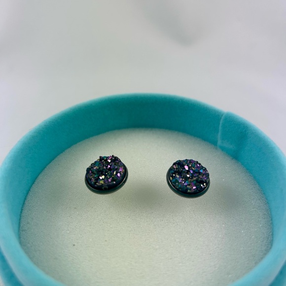 Sparkling earrings! - Picture 3 of 5